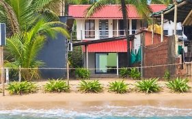 Gajananstay Beach Facing Rooms In Beach Resort Gokarna